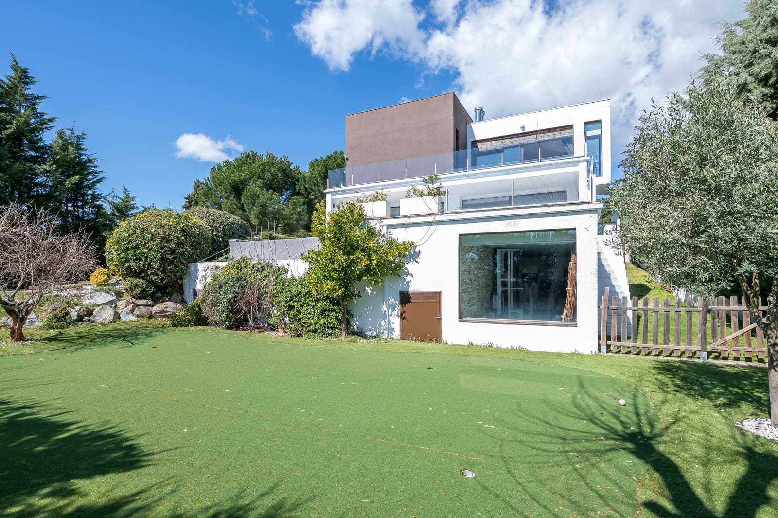 4 quarto Moradia para venda em Valdemorillo com piscina garagem - 1 415 000 € (Ref: 9747564)