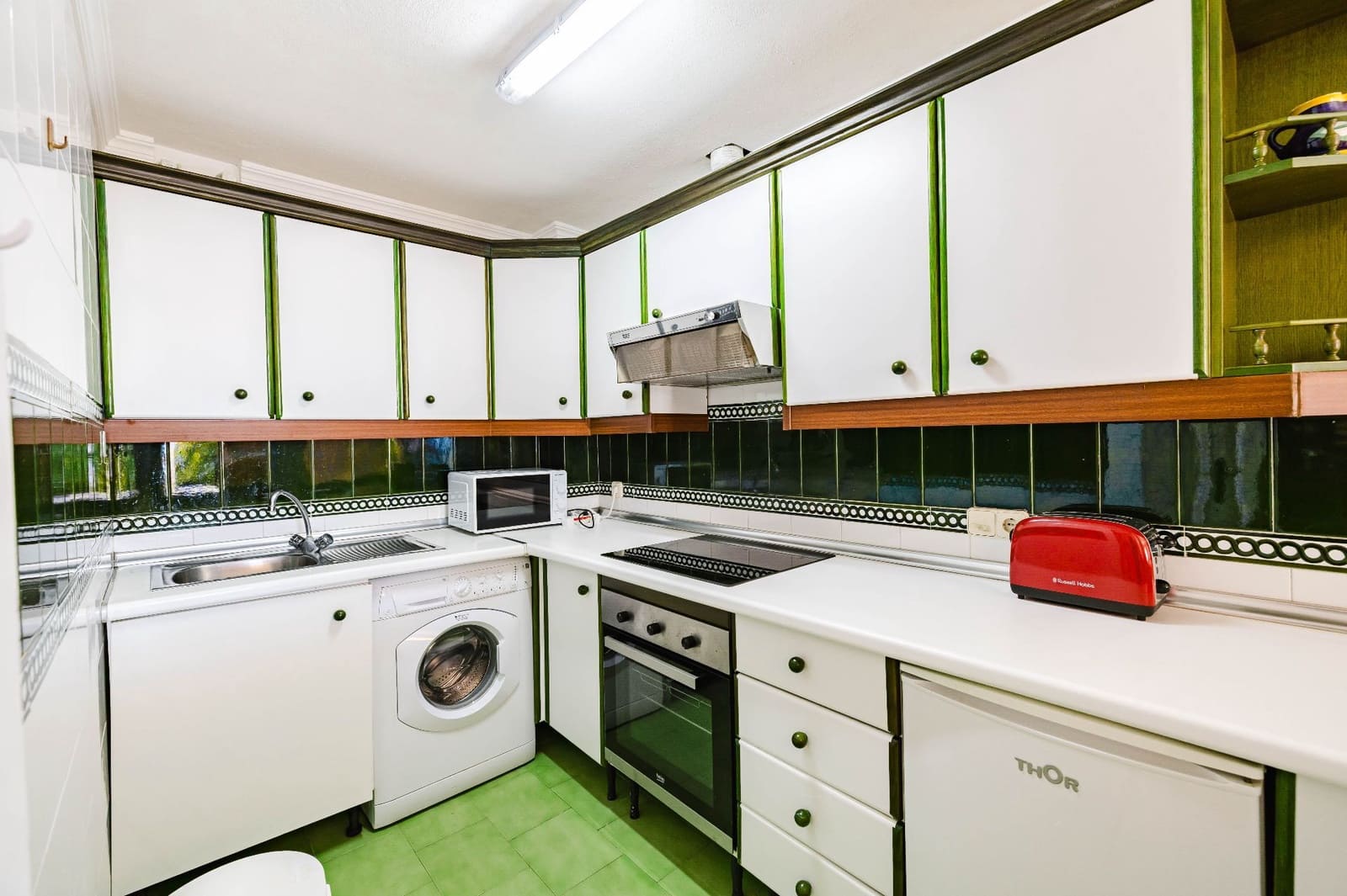 3 soverom Kjedet enebolig til salgs i Nerja med svømmebasseng - € 414 000 (Ref: 9751601)