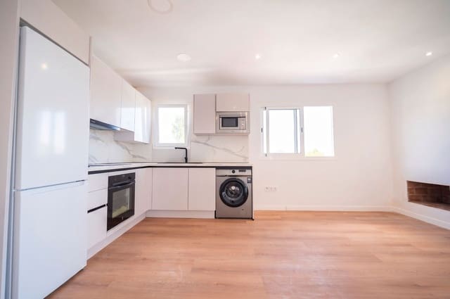 2 soveværelse Lejlighed til salg i San Jose / Sant Josep de Sa Talaia med garage - € 425.000 (Ref: 9755319)