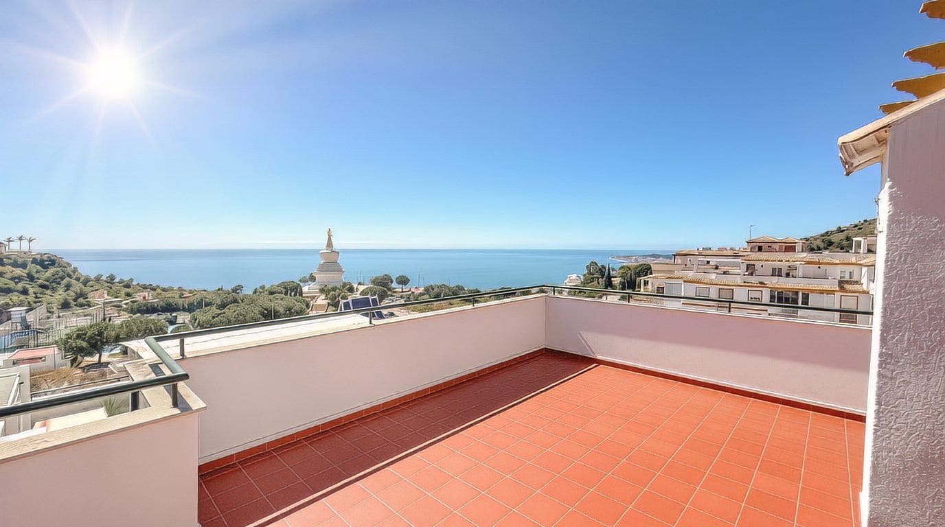 3 soveværelse Lejlighed til salg i Benalmadena med garage - € 650.000 (Ref: 9755322)
