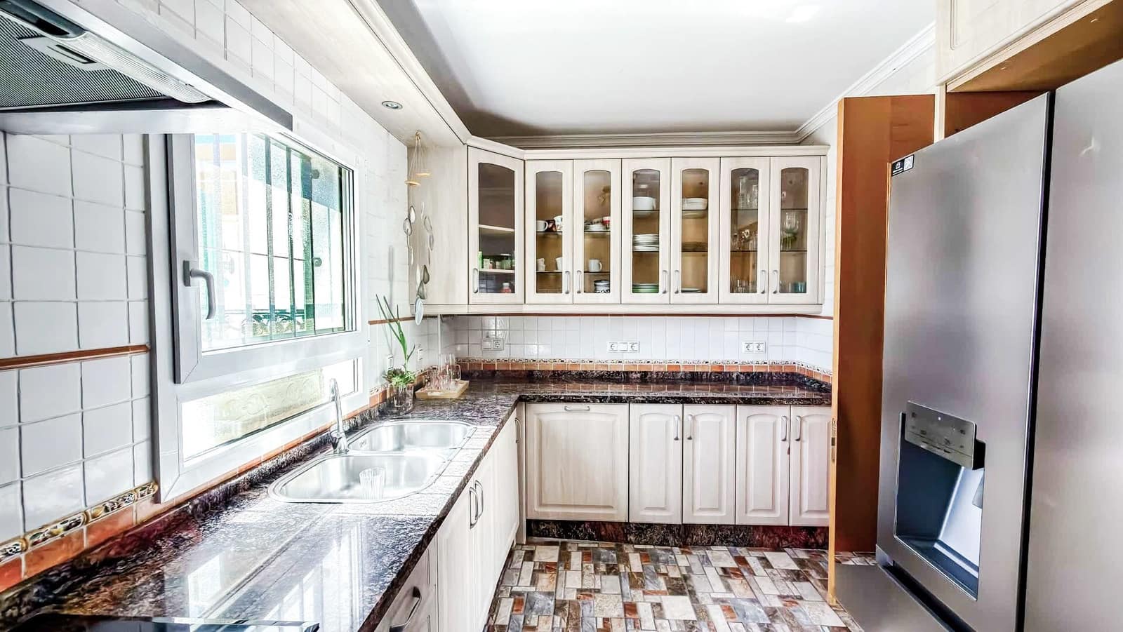 3 soveværelse Lejlighed til salg i Benalmadena med garage - € 650.000 (Ref: 9755322)