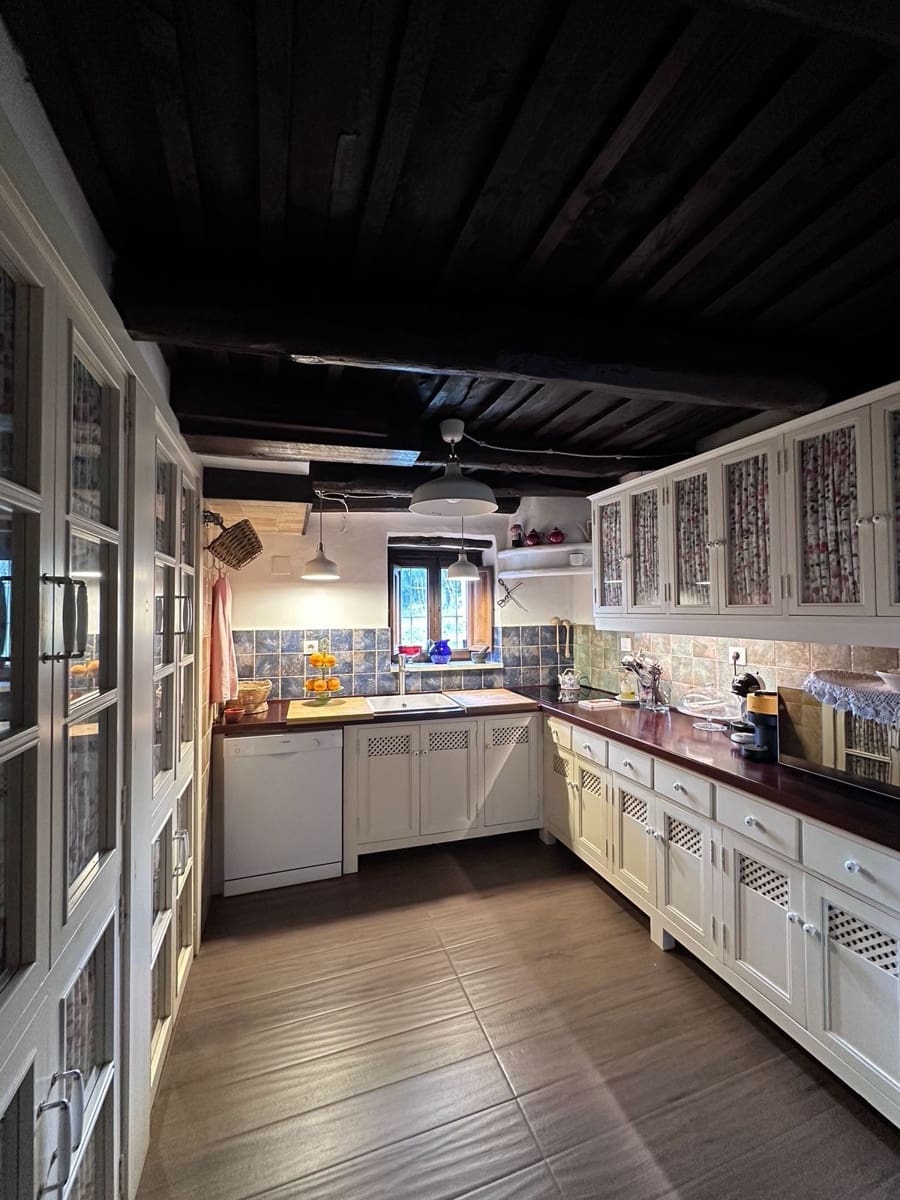 6 bedroom Villa for sale in Aracena with pool garage - € 875,000 (Ref: 9755324)