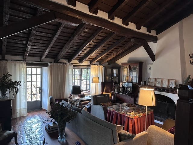 6 bedroom Villa for sale in Aracena with pool garage - € 875,000 (Ref: 9755324)