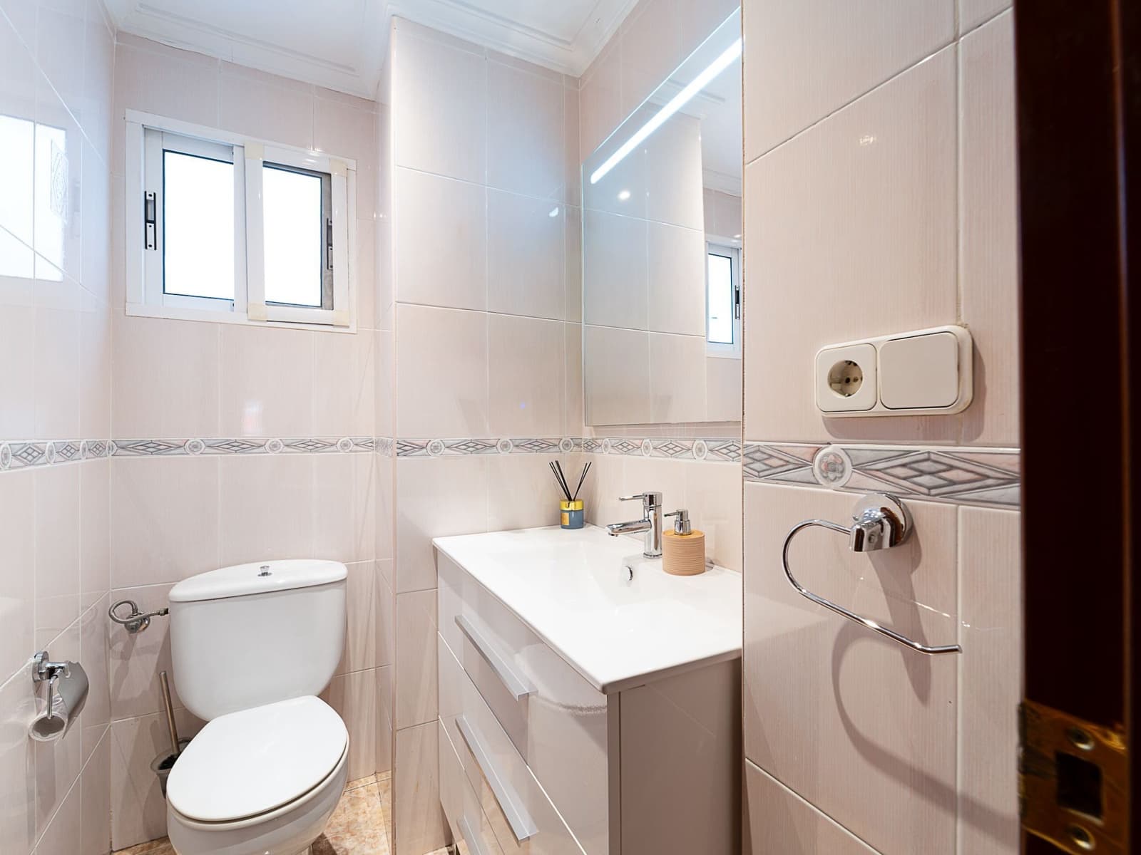 4 slaapkamer Appartement te koop in Malaga stad - € 390.000 (Ref: 9761667)