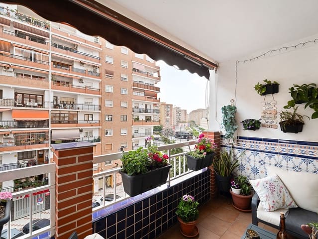 4 camera da letto Appartamento in vendita in Cruz de Humilladero, Malaga città - 390.000 € (Rif: 9761667)