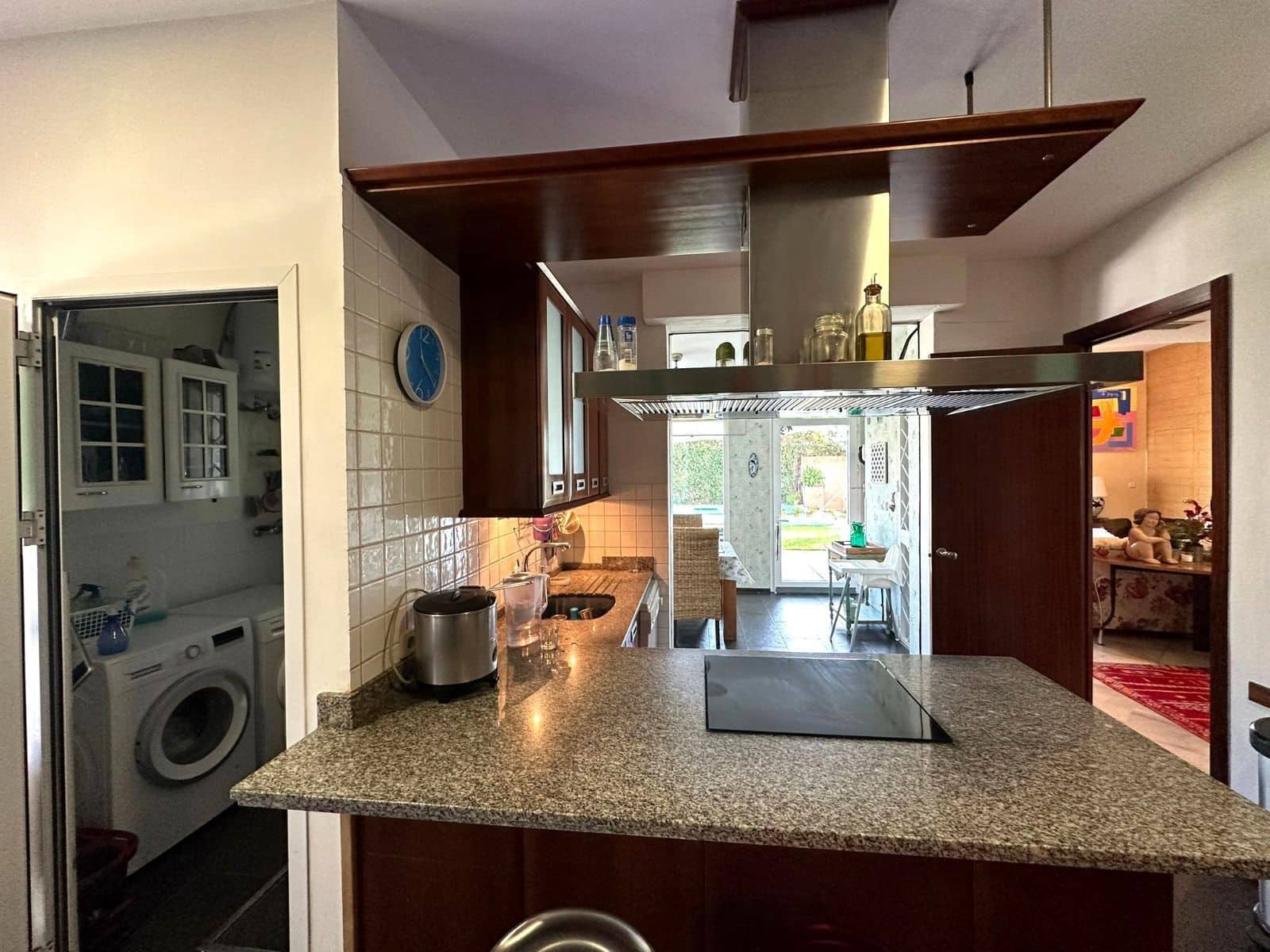 5 makuuhuone Huvila myytävänä paikassa Sevilla kaupunki mukana uima-altaan 
autotalli - 595 000 € (Ref: 9761668)