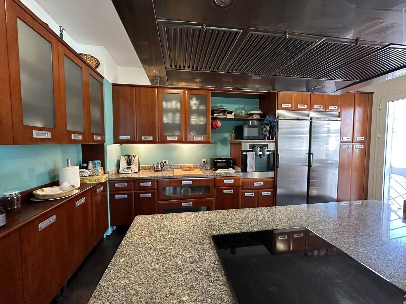 5 makuuhuone Huvila myytävänä paikassa Sevilla kaupunki mukana uima-altaan 
autotalli - 595 000 € (Ref: 9761668)