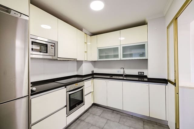 3 quarto Moradia para venda em Málaga cidade com piscina garagem - 450 000 € (Ref: 9761670)