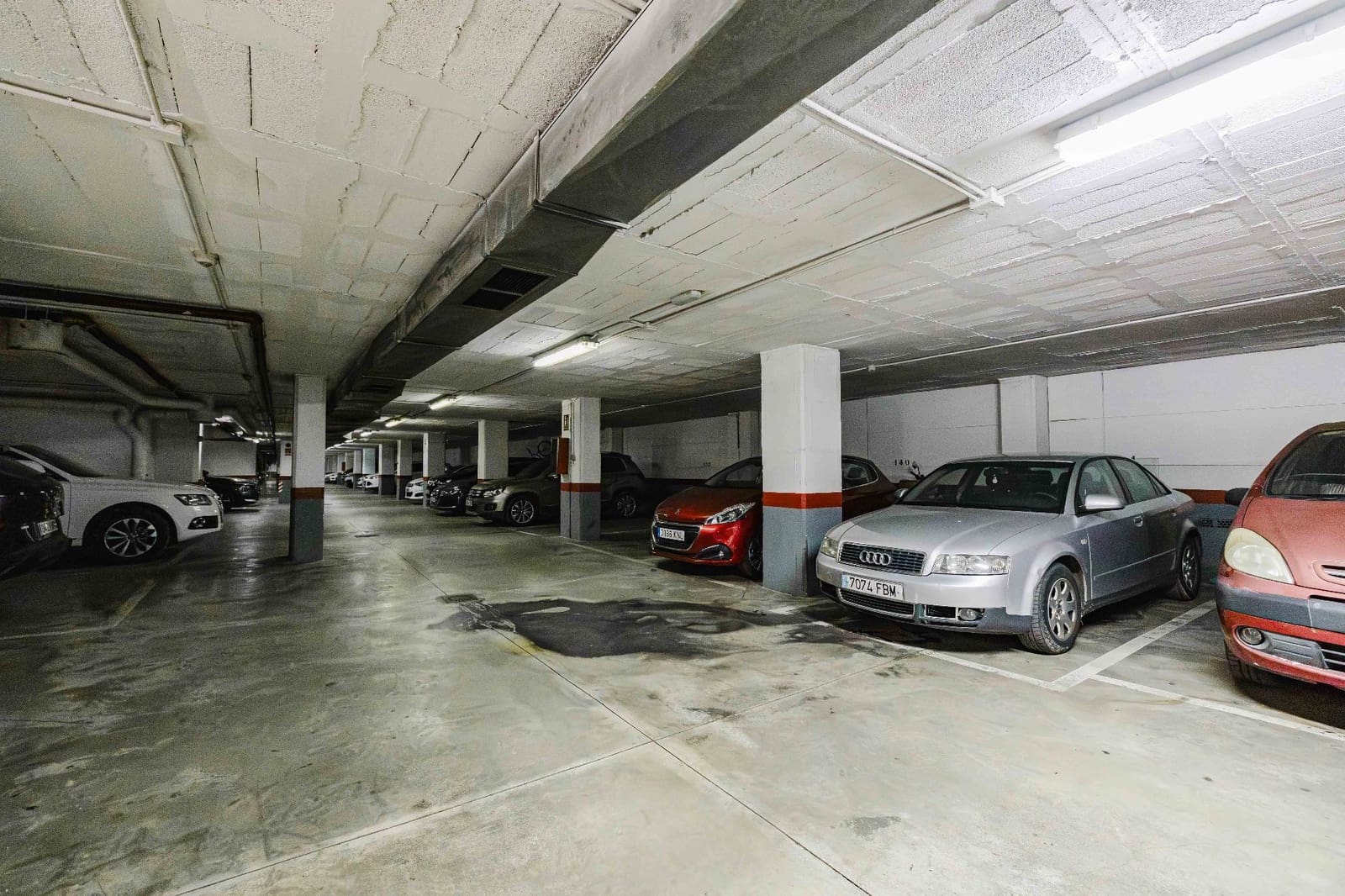 3 soverom Villa til salgs i Malaga by med svømmebasseng garasje - € 450 000 (Ref: 9761670)