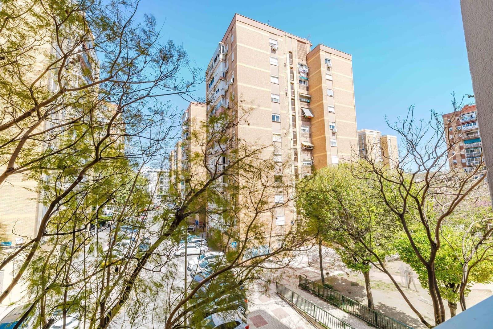 3 soverom Villa til salgs i Malaga by med svømmebasseng garasje - € 450 000 (Ref: 9761670)