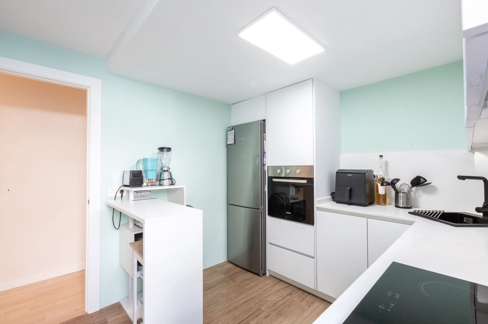 3 bedroom Apartment for sale in Torrox with garage - € 390,000 (Ref: 9772677)