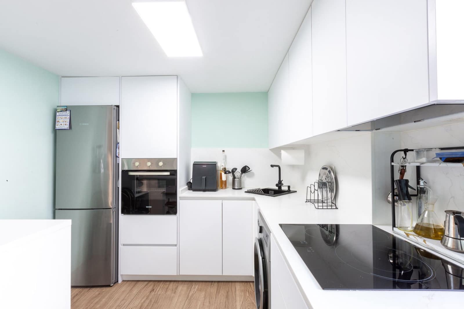 3 bedroom Apartment for sale in Torrox with garage - € 390,000 (Ref: 9772677)