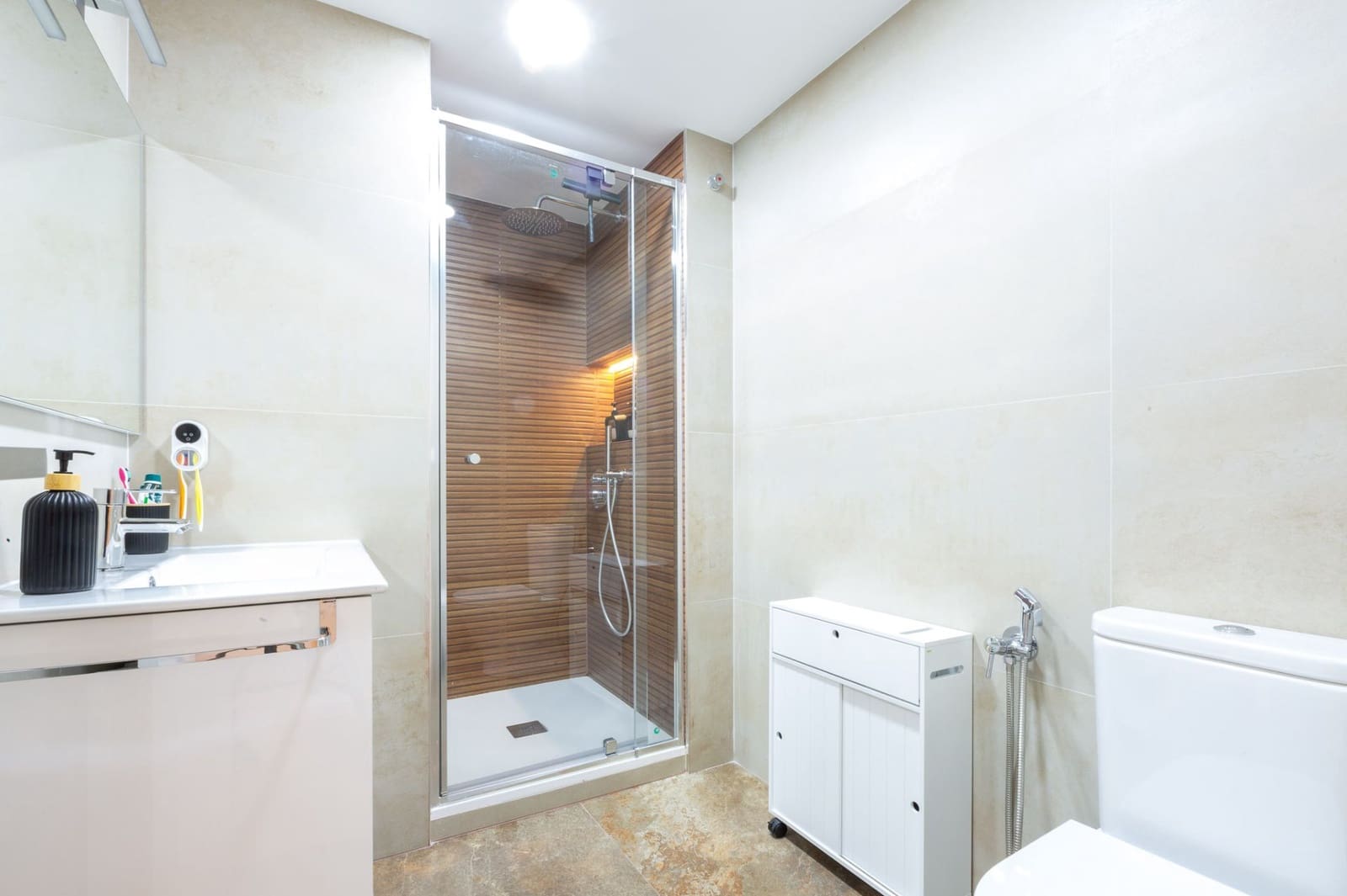 3 bedroom Apartment for sale in Torrox with garage - € 390,000 (Ref: 9772677)