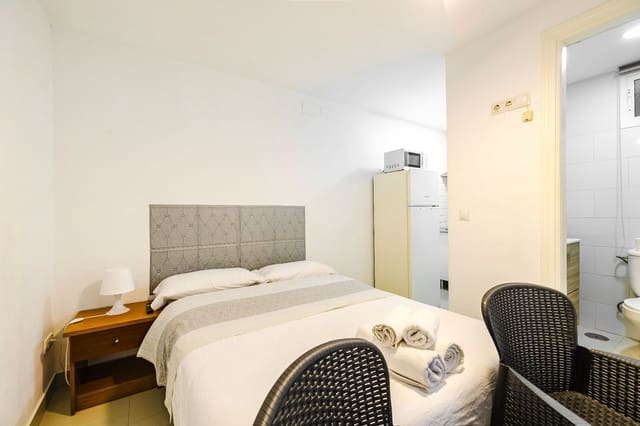 4 chambre Villa/Maison à vendre à Malaga ville - 350 000 € (Ref: 9772678)