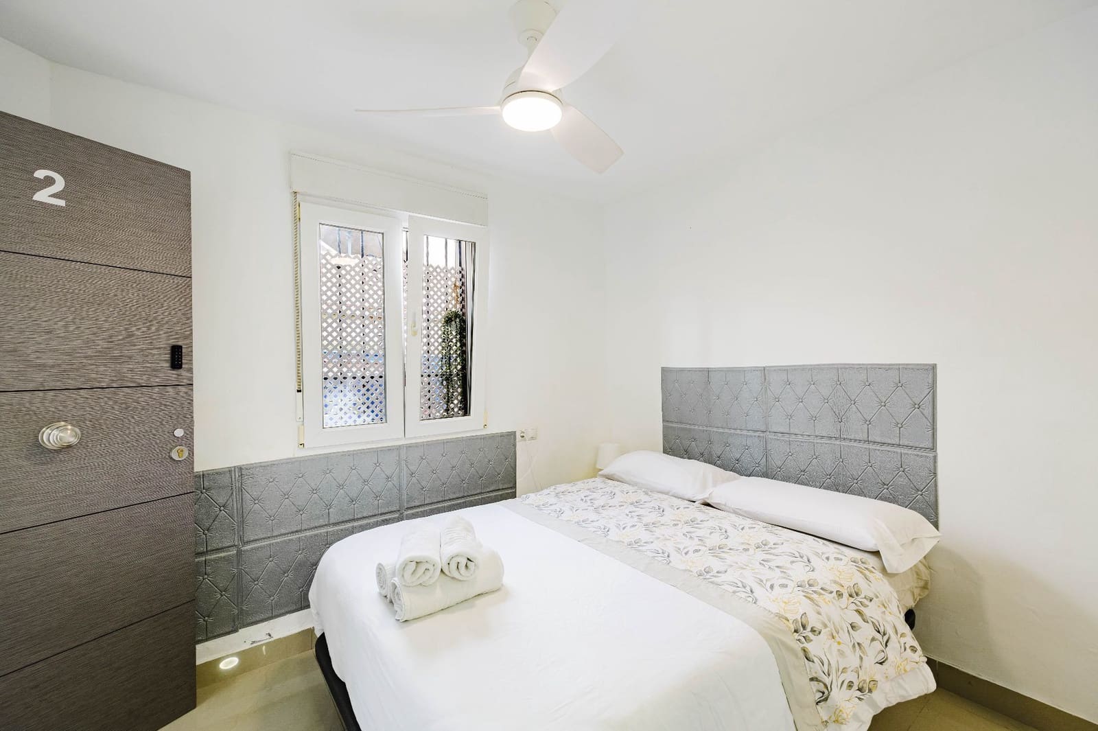 4 soverom Villa til salgs i Malaga by - € 350 000 (Ref: 9772678)