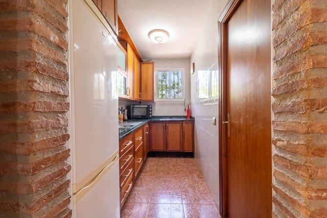 Chalet de 4 habitaciones en Almogía en venta con piscina garaje - 210.000 € (Ref: 9772679)