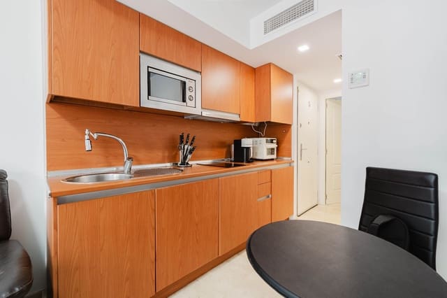 1 chambre Appartement à vendre à Benalmádena avec piscine garage - 255 000 € (Ref: 9777645)