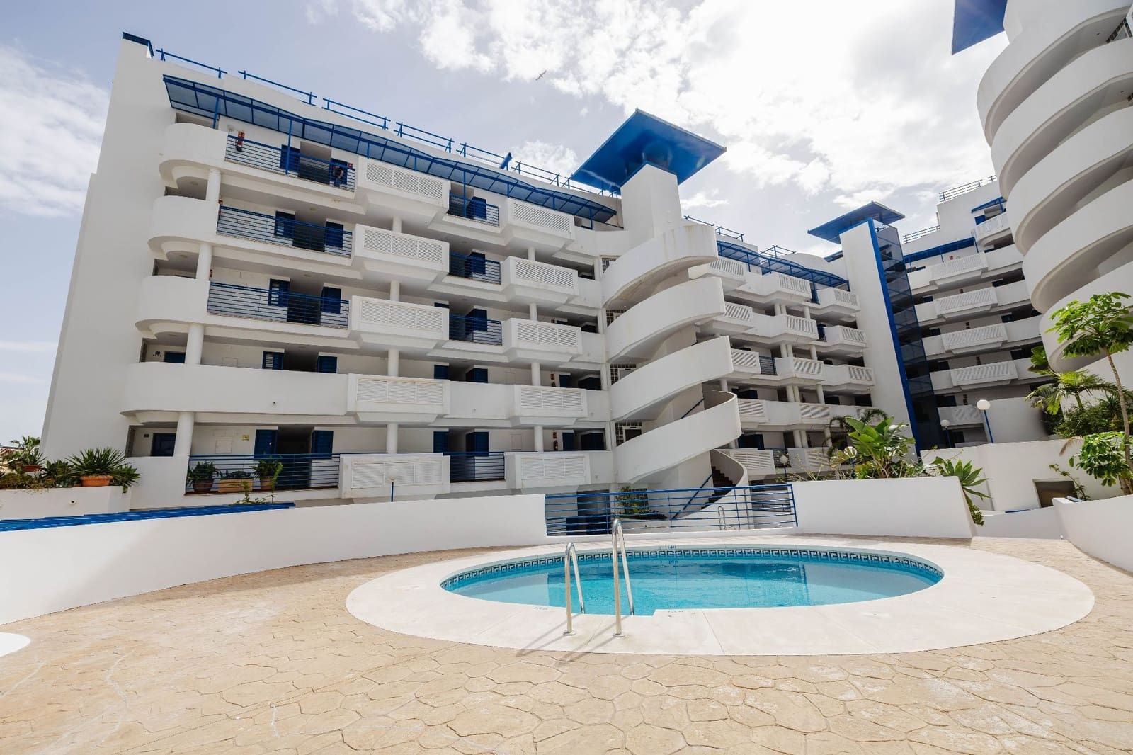 1 bedroom Flat for sale in Benalmadena with pool garage - € 255,000 (Ref: 9777645)