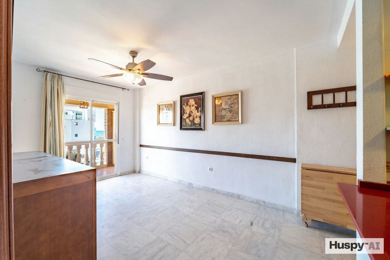 2 slaapkamer Flat te koop in Torrox - € 250.000 (Ref: 9777646)