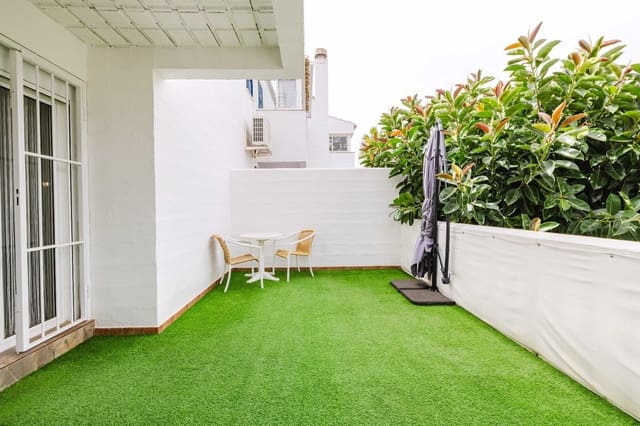 3 soveværelse Semi-Rækkehus til salg i Mijas med swimmingpool - € 358.500 (Ref: 9777647)