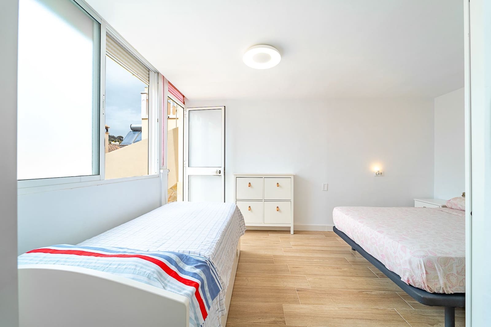 3 bedroom Villa for sale in Velez-Malaga with pool garage - € 450,000 (Ref: 9780119)