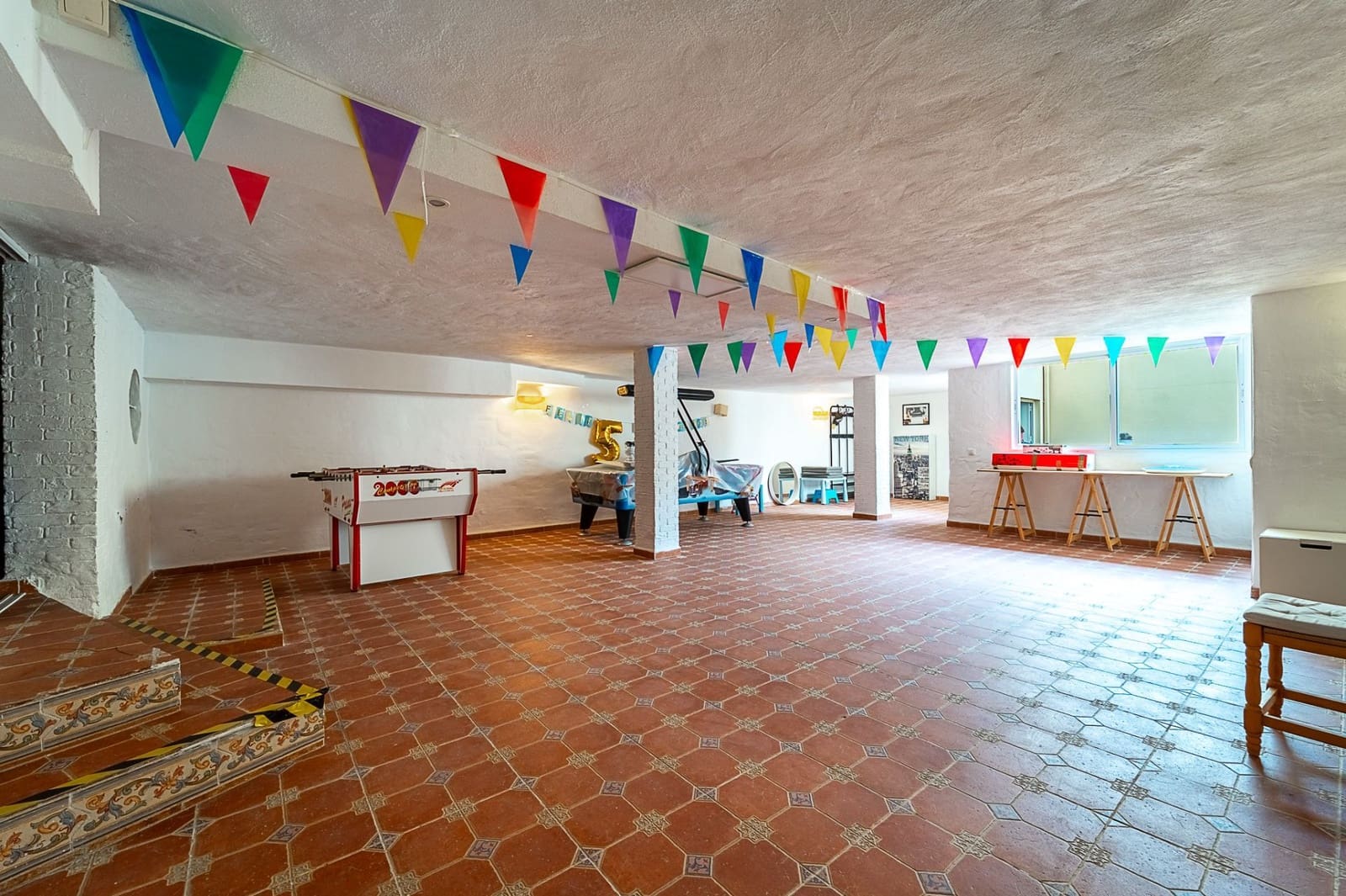 3 bedroom Villa for sale in Velez-Malaga with pool garage - € 450,000 (Ref: 9780119)