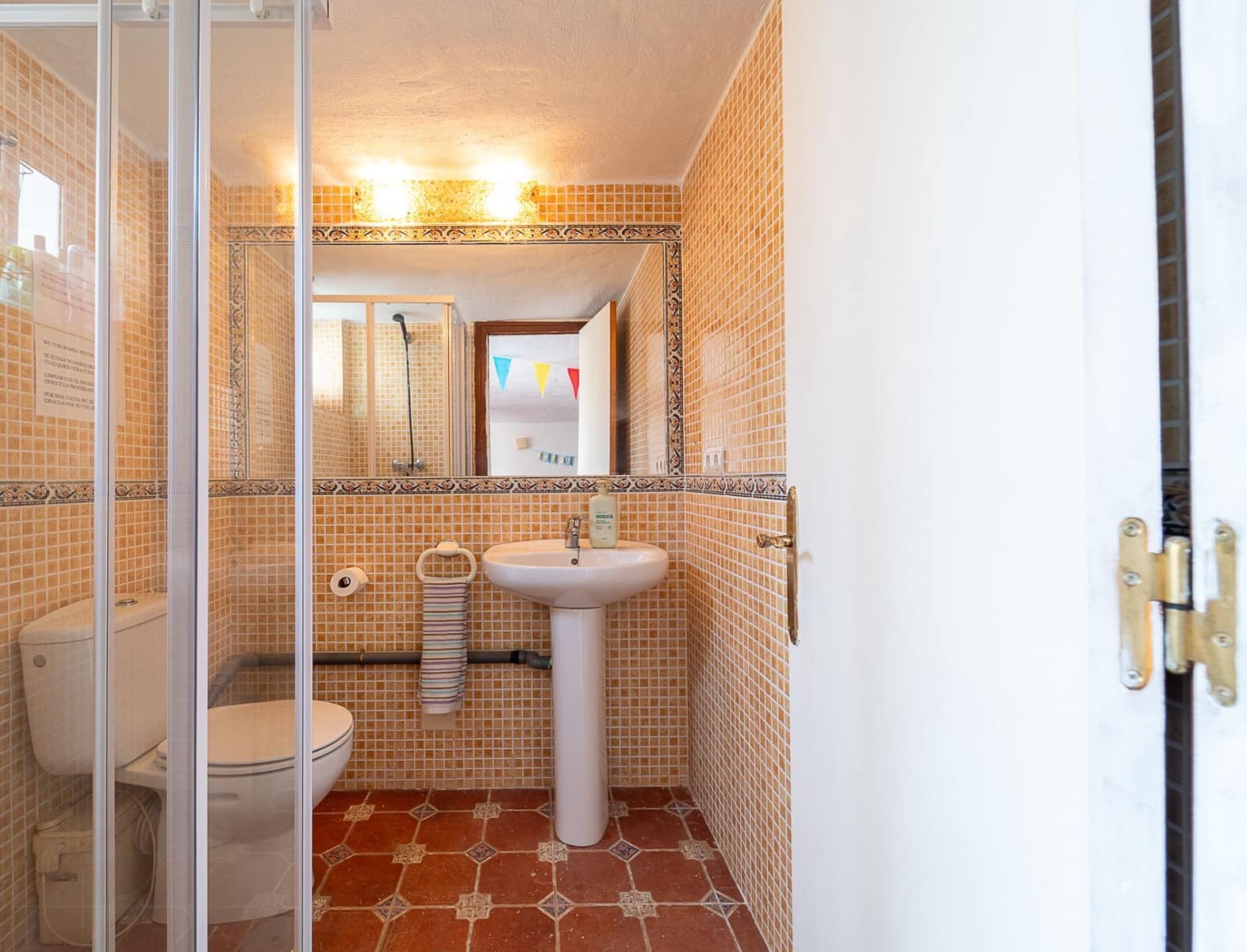 3 bedroom Villa for sale in Velez-Malaga with pool garage - € 450,000 (Ref: 9780119)