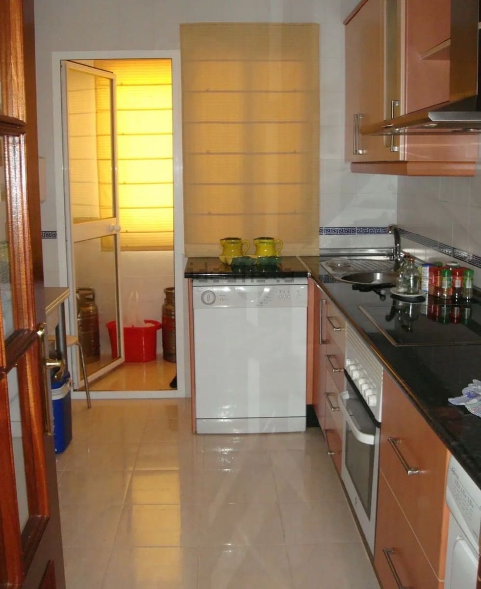 3 bedroom Apartment for sale in Rincon de la Victoria with pool garage - € 289,000 (Ref: 9782995)