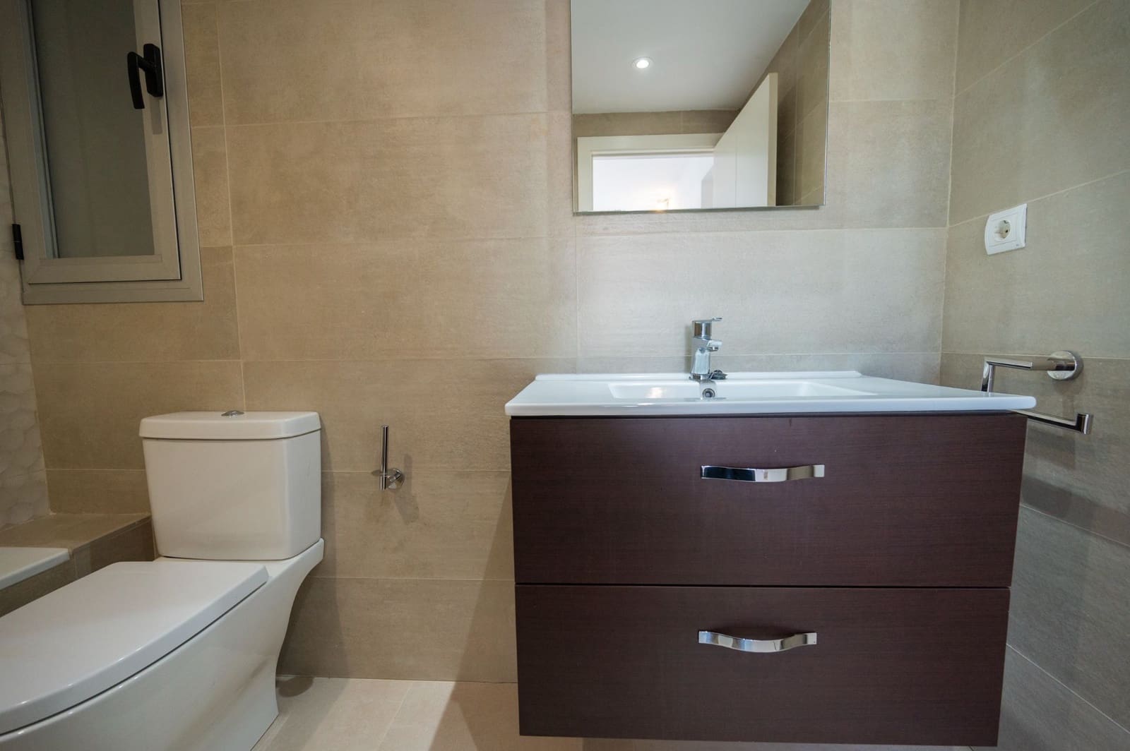 2 slaapkamer Flat te koop in Ibiza dorp met zwembad garage - € 549.000 (Ref: 9794065)