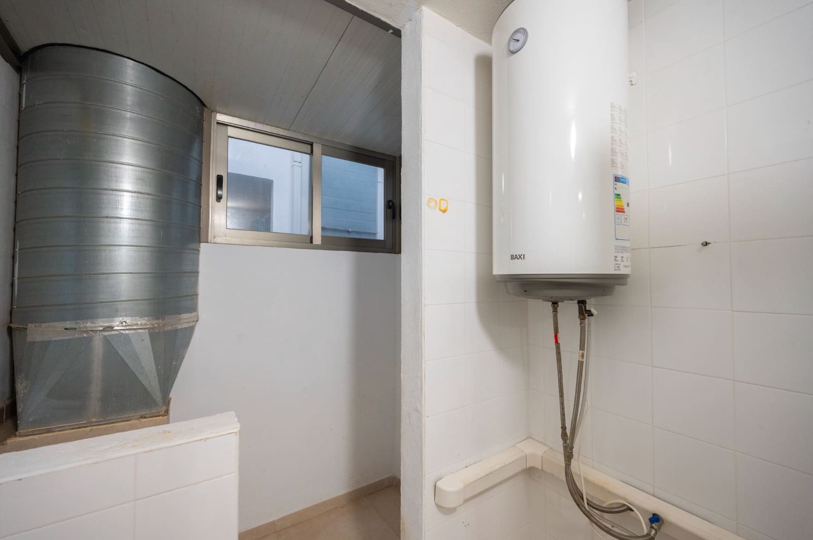 2 slaapkamer Flat te koop in Ibiza dorp met zwembad garage - € 549.000 (Ref: 9794065)