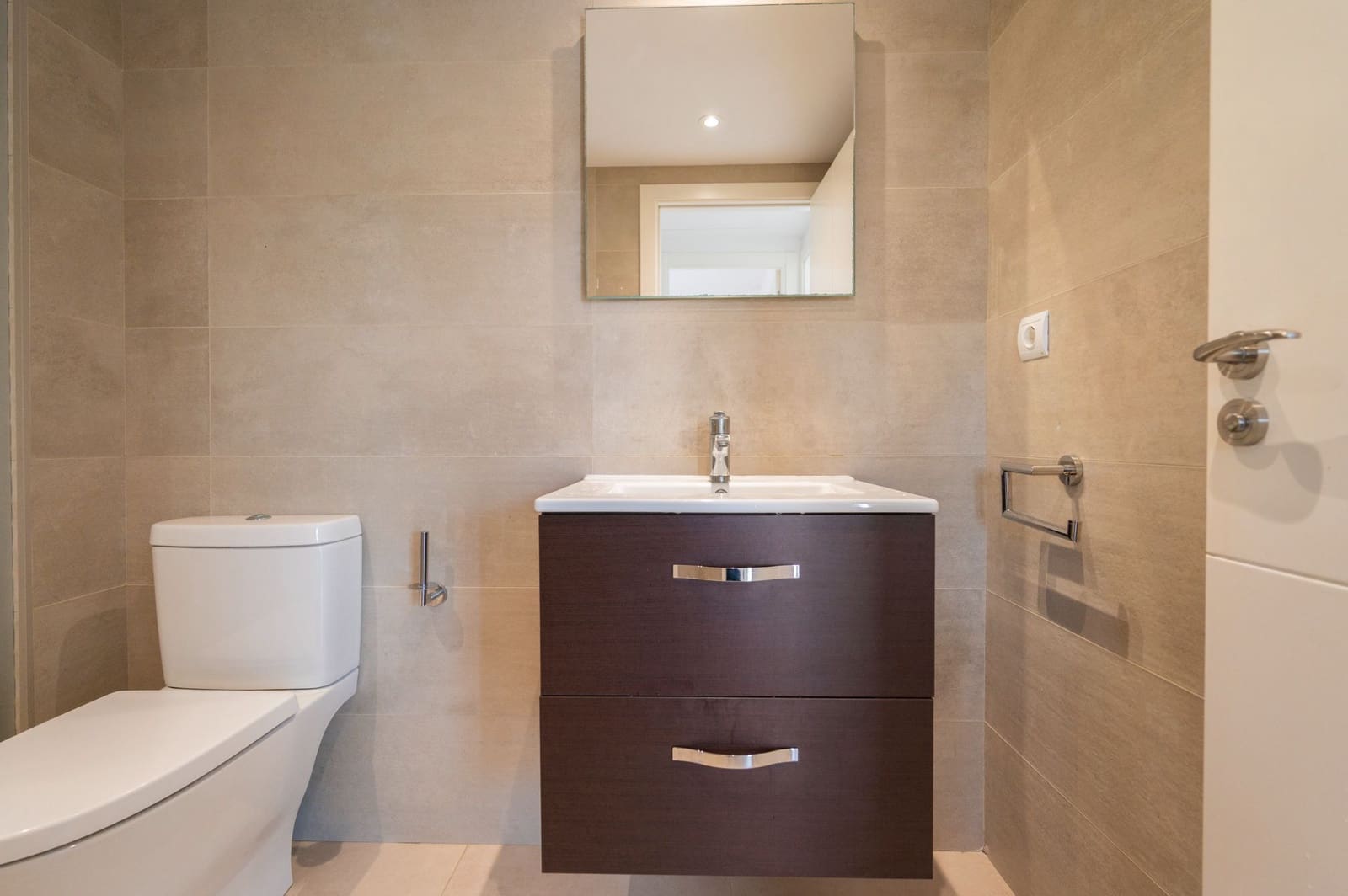 2 slaapkamer Flat te koop in Ibiza dorp met zwembad garage - € 549.000 (Ref: 9794065)