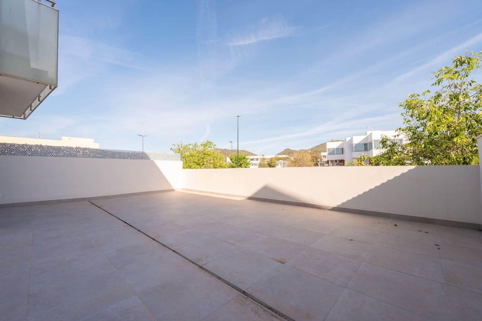 2 slaapkamer Flat te koop in Ibiza dorp met zwembad garage - € 549.000 (Ref: 9794065)