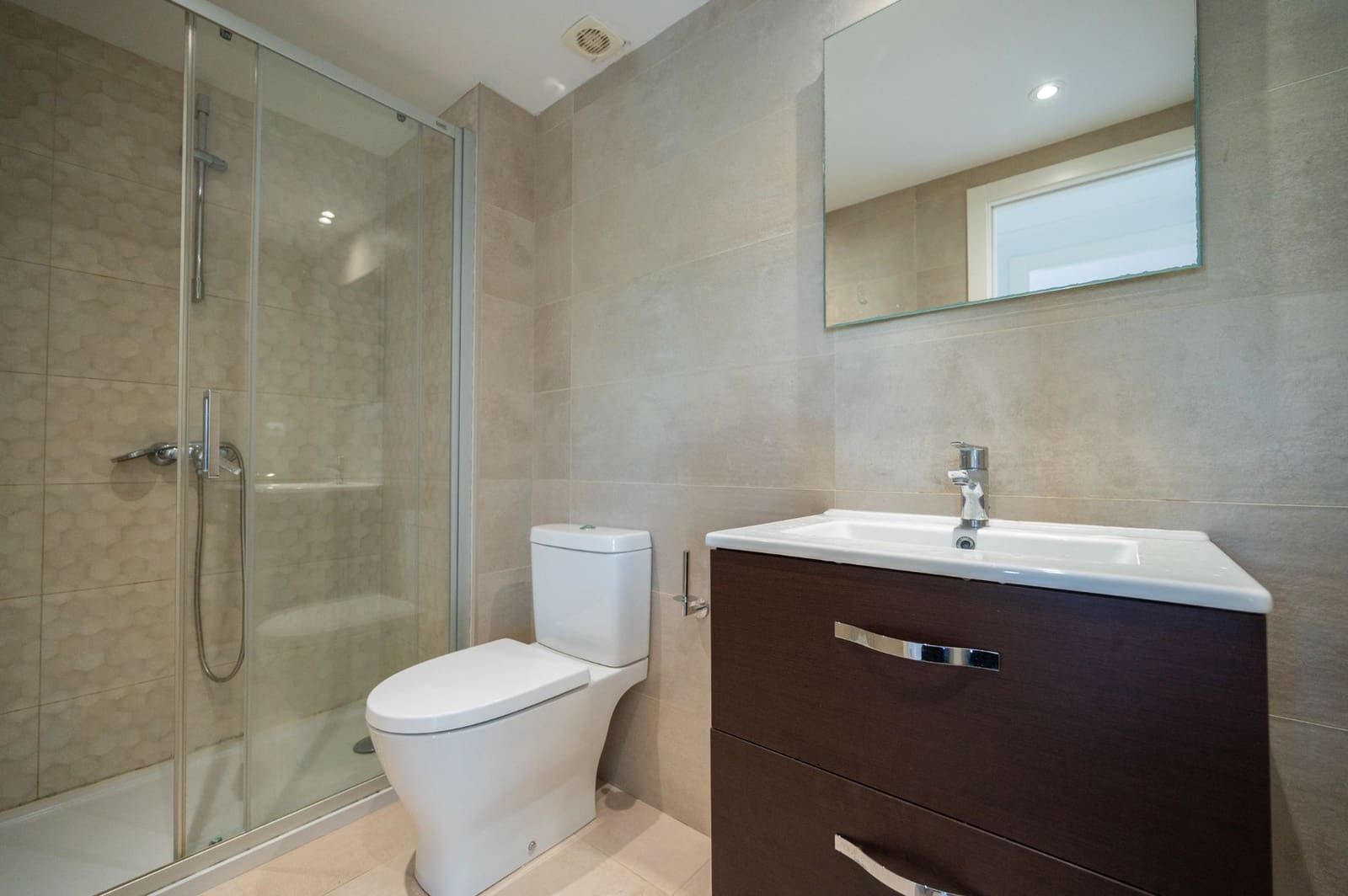 2 slaapkamer Flat te koop in Ibiza dorp met zwembad garage - € 549.000 (Ref: 9794065)