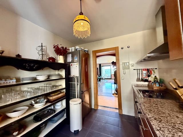 2 soveværelse Lejlighed til salg i Casares med garage - € 380.000 (Ref: 9794066)