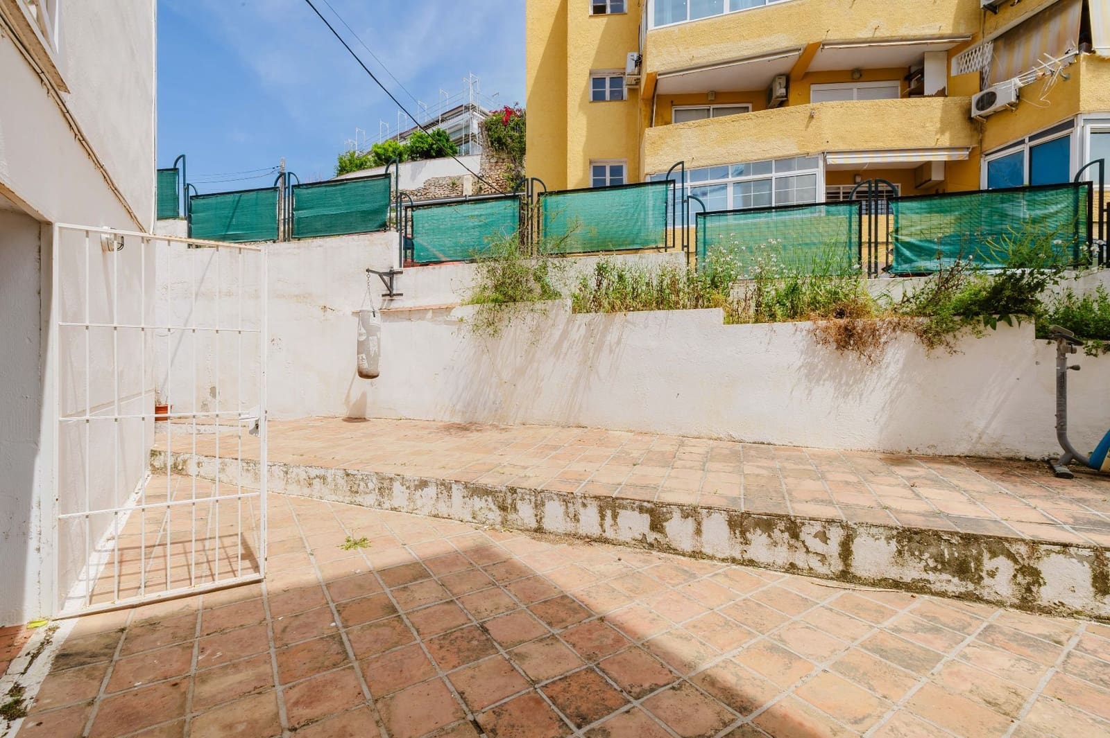 2 Zimmer Apartment zu verkaufen in Fuengirola mit Pool Garage - 265.000 € (Ref: 9796196)