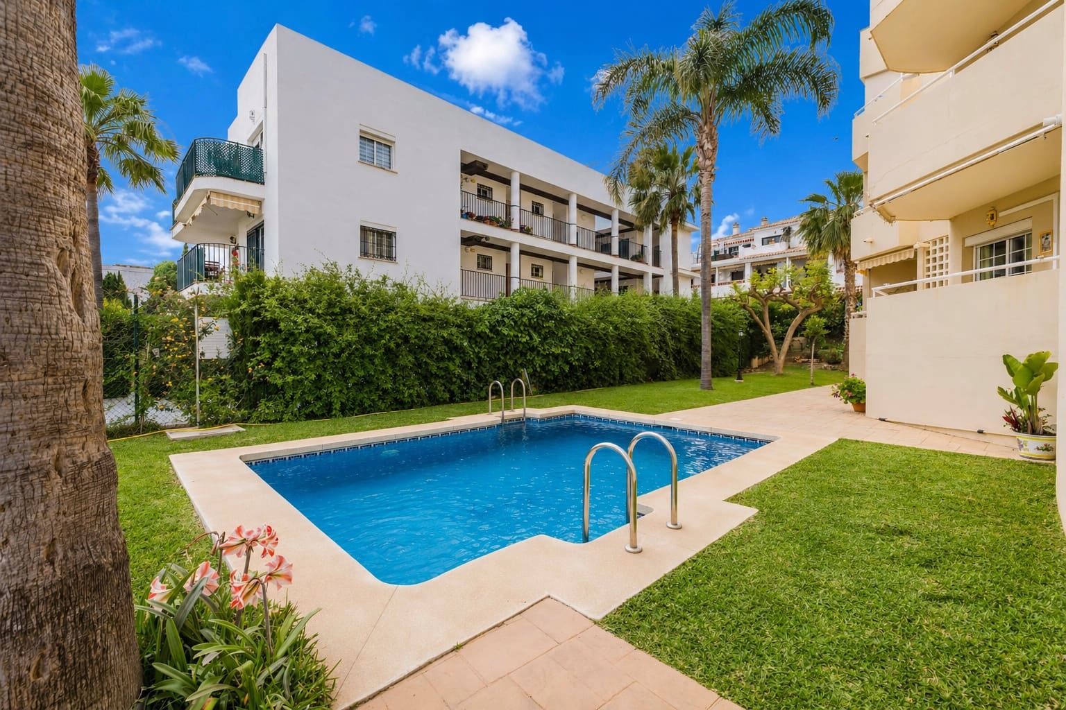 2 soverom Penthouse til salgs i Torremolinos med svømmebasseng garasje - € 550 000 (Ref: 9796198)