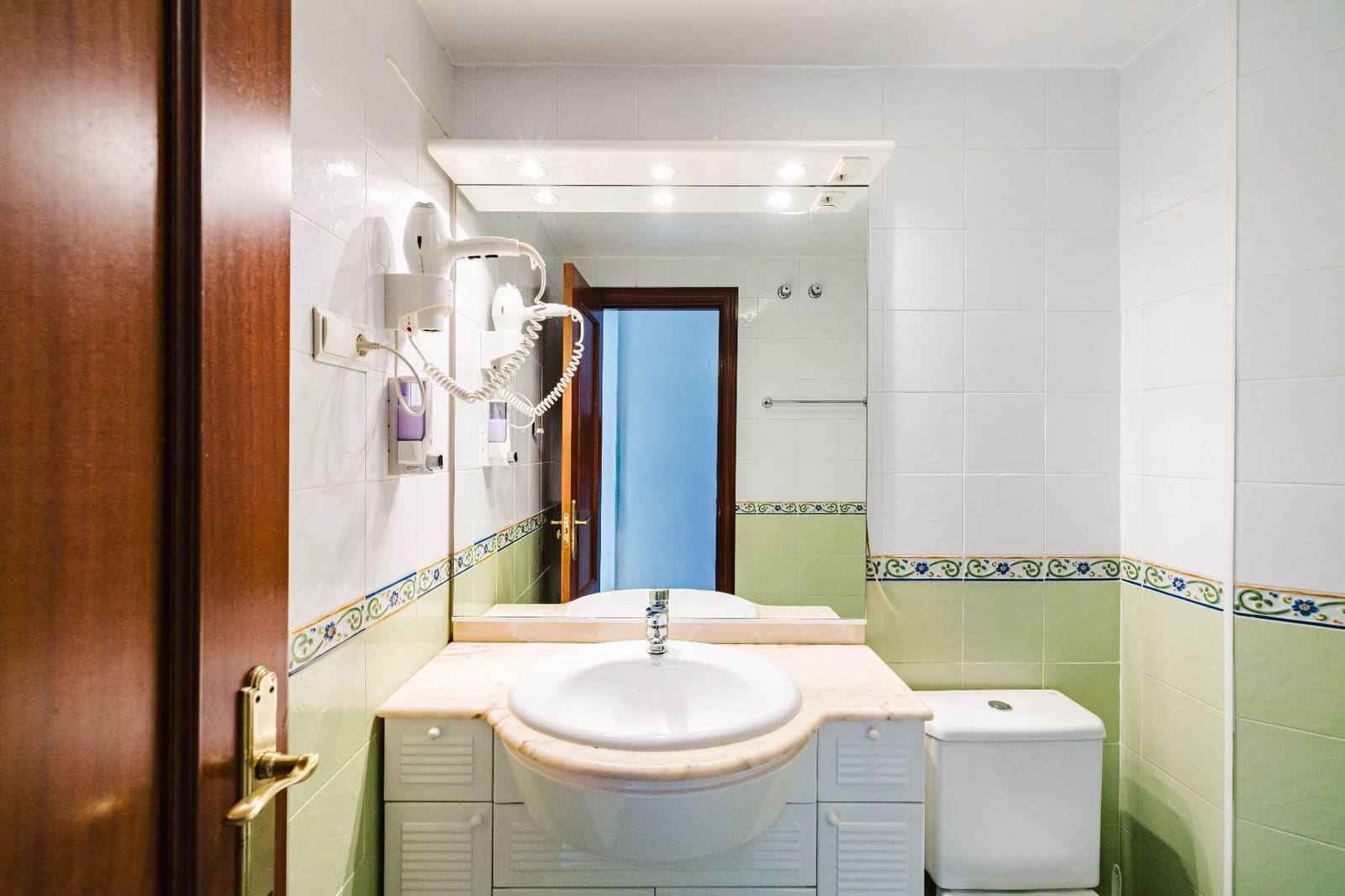 2 soverom Penthouse til salgs i Torremolinos med svømmebasseng garasje - € 550 000 (Ref: 9796198)