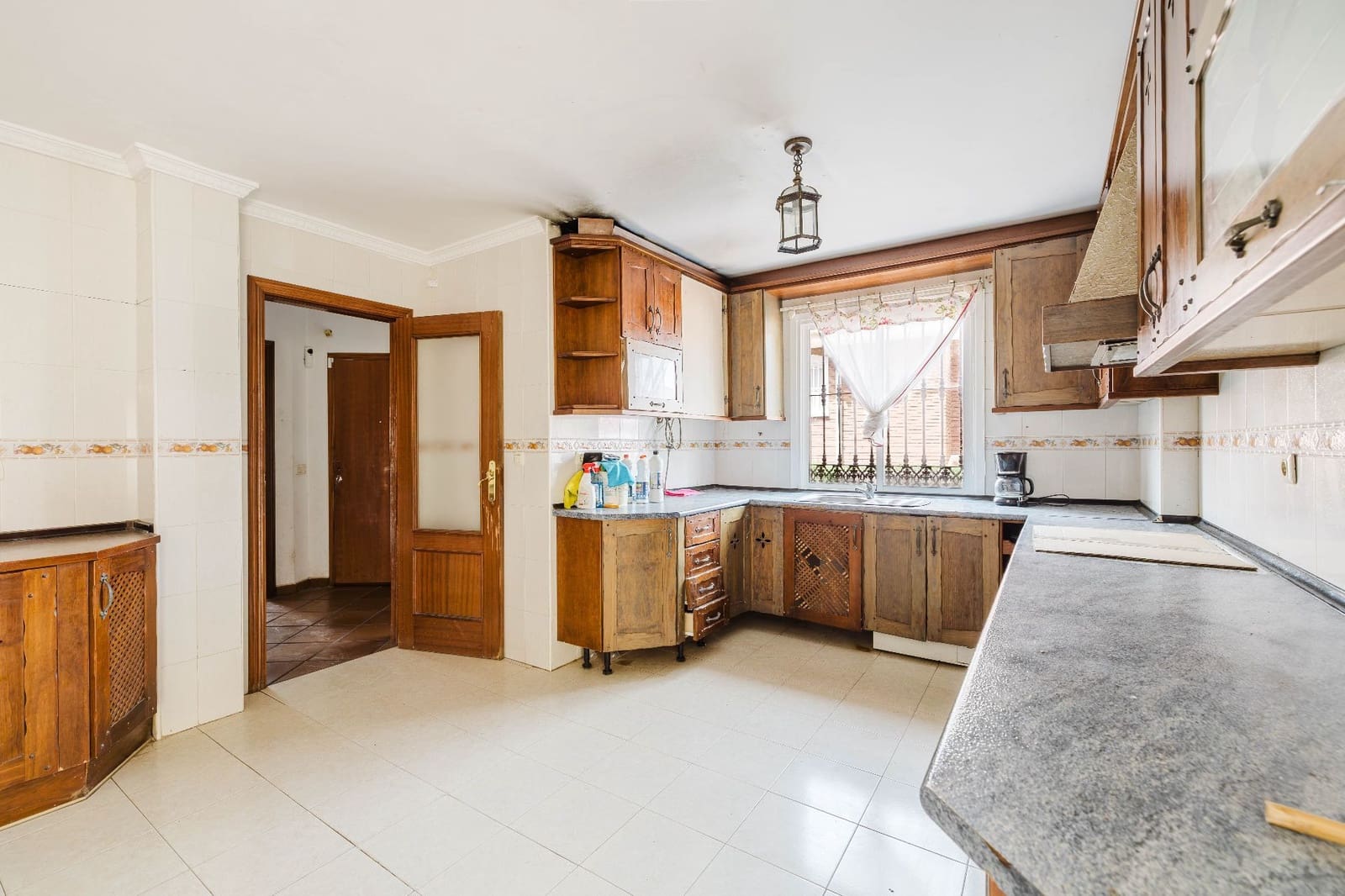 3 bedroom Villa for sale in Alhaurin de la Torre with garage - € 599,000 (Ref: 9807650)