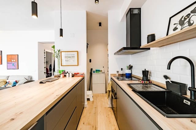 3 Zimmer Doppelhaus zu verkaufen in El Palo, Málaga Stadt - 590.000 € (Ref: 9811213)