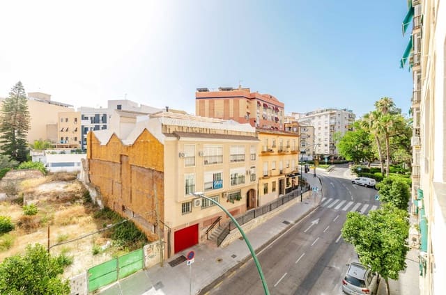 3 chambre Appartement à vendre à Capuchinos, Malaga ville - 325 000 € (Ref: 9819893)
