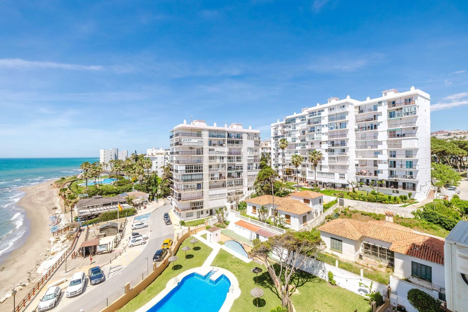 Flat te koop in Mijas met zwembad - € 222.000 (Ref: 9819895)