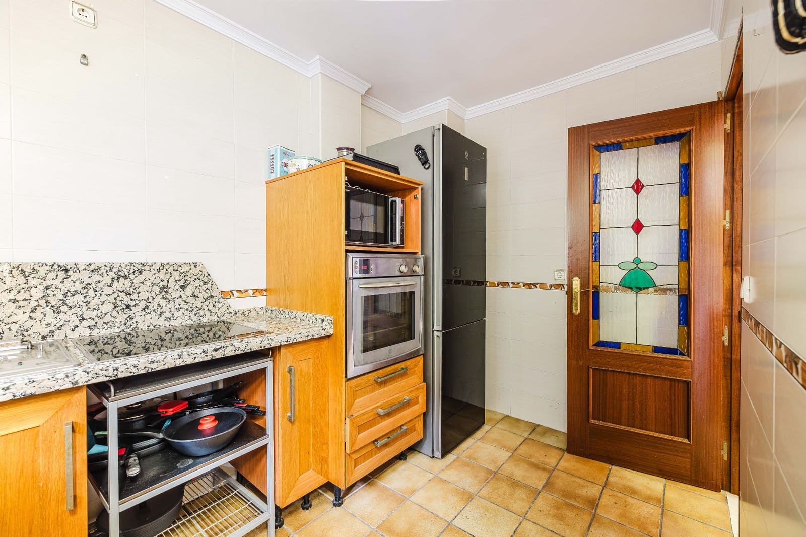4 soveværelse Semi-Rækkehus til salg i Malaga by med swimmingpool garage - € 575.000 (Ref: 9824676)