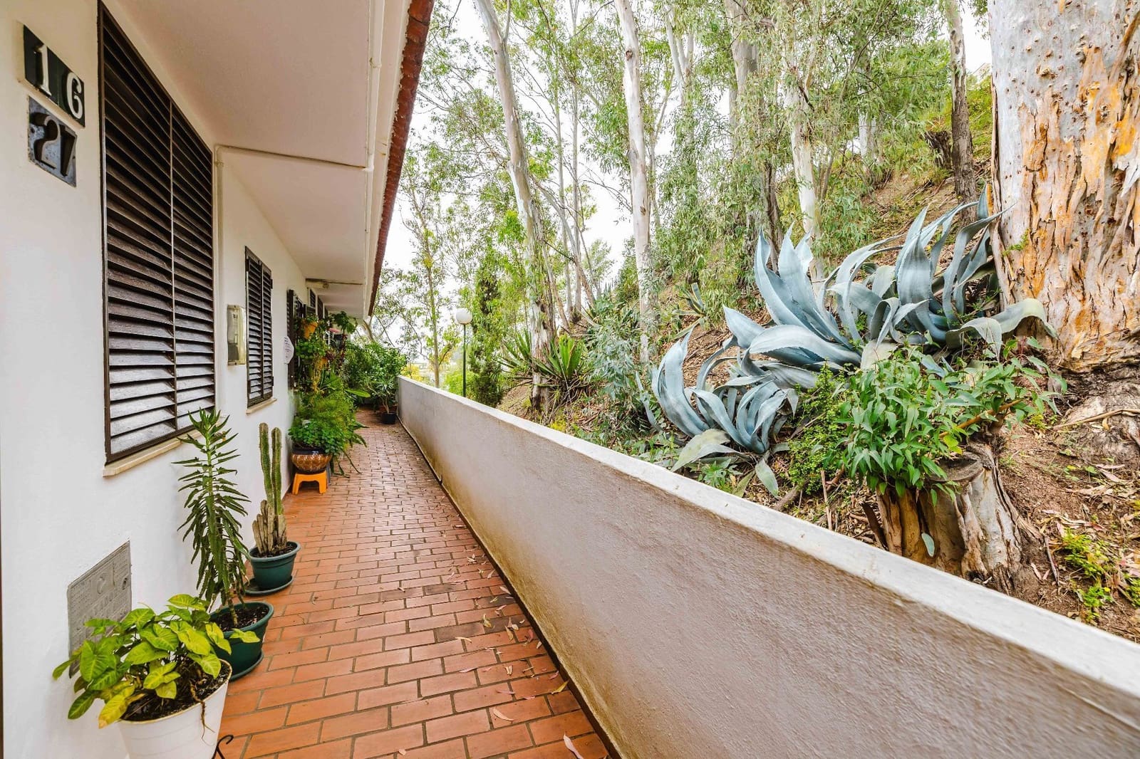 4 soveværelse Semi-Rækkehus til salg i Malaga by med swimmingpool garage - € 575.000 (Ref: 9824676)