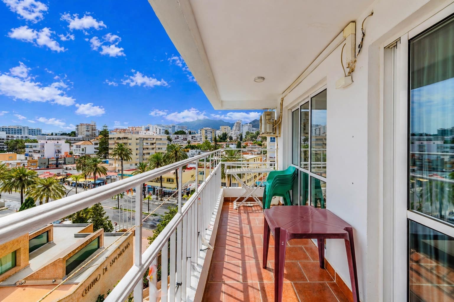 3 soverom Leilighet til salgs i Benalmadena med svømmebasseng garasje - € 437 000 (Ref: 9824677)