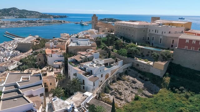 7 sypialnia Willa na sprzedaż w Miasto Ibiza / Eivissa z garażem - 10 800 000 € (Ref: 9830634)