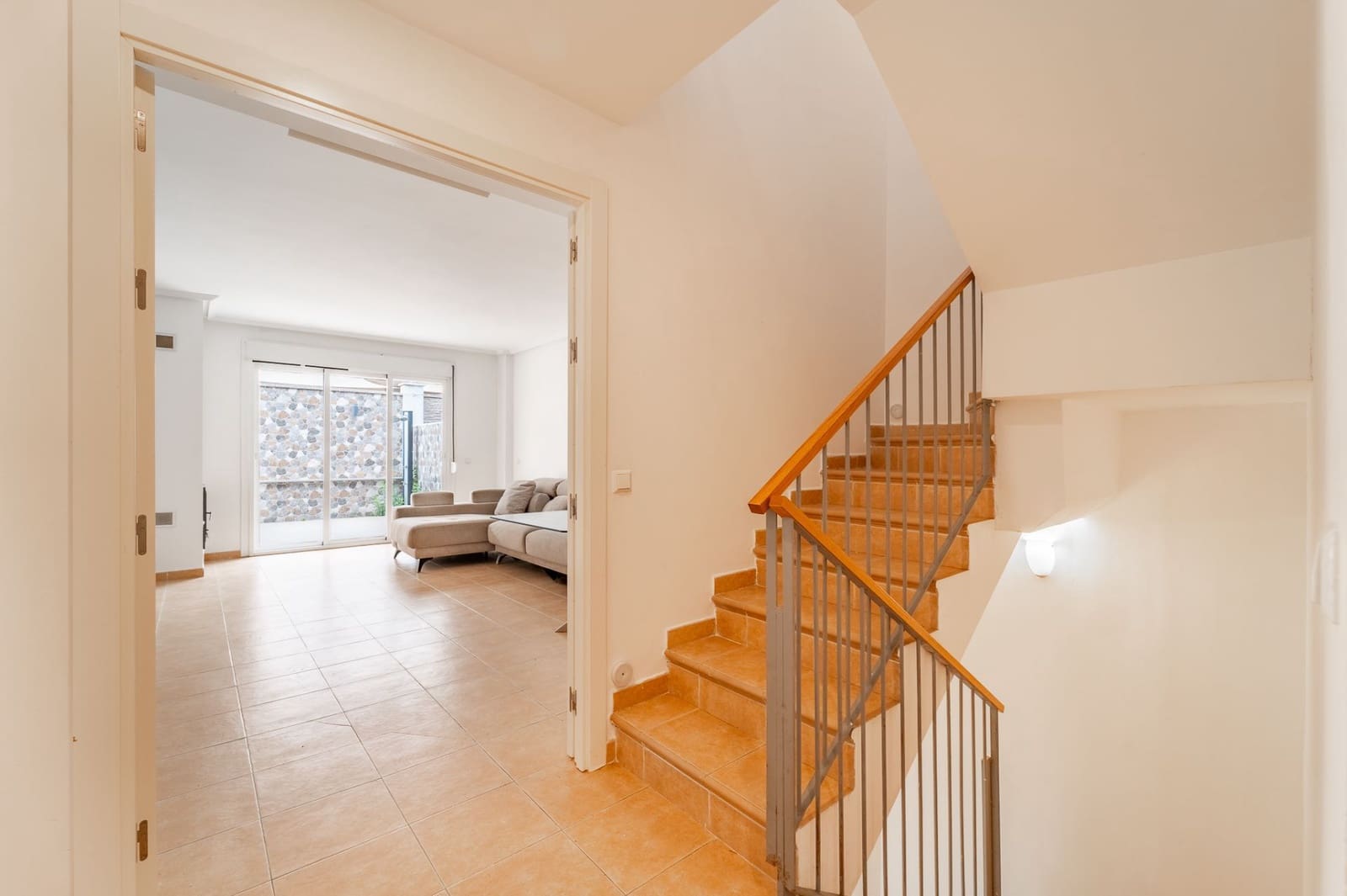 2 chambre Villa/Maison Semi-Mitoyenne à vendre à El Faro avec garage - 390 000 € (Ref: 9830635)