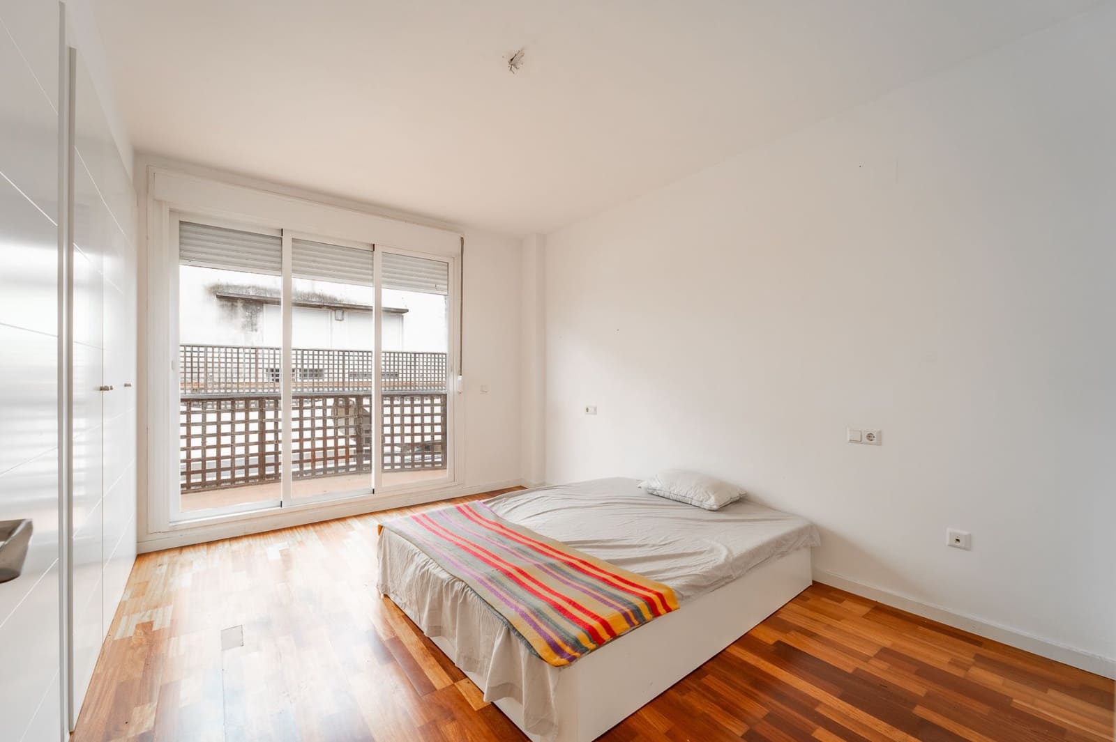 2 chambre Villa/Maison Semi-Mitoyenne à vendre à El Faro avec garage - 390 000 € (Ref: 9830635)