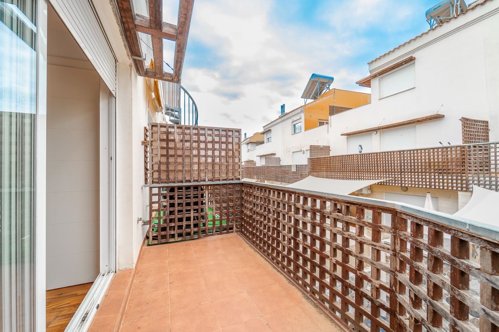 2 chambre Villa/Maison Semi-Mitoyenne à vendre à El Faro avec garage - 390 000 € (Ref: 9830635)