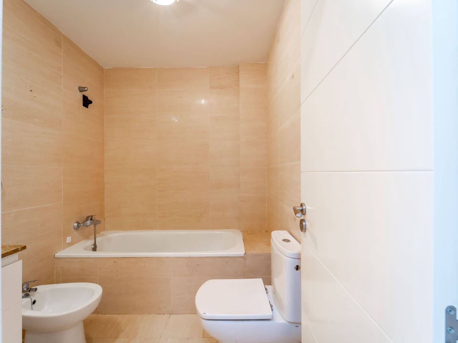 2 chambre Villa/Maison Semi-Mitoyenne à vendre à El Faro avec garage - 390 000 € (Ref: 9830635)