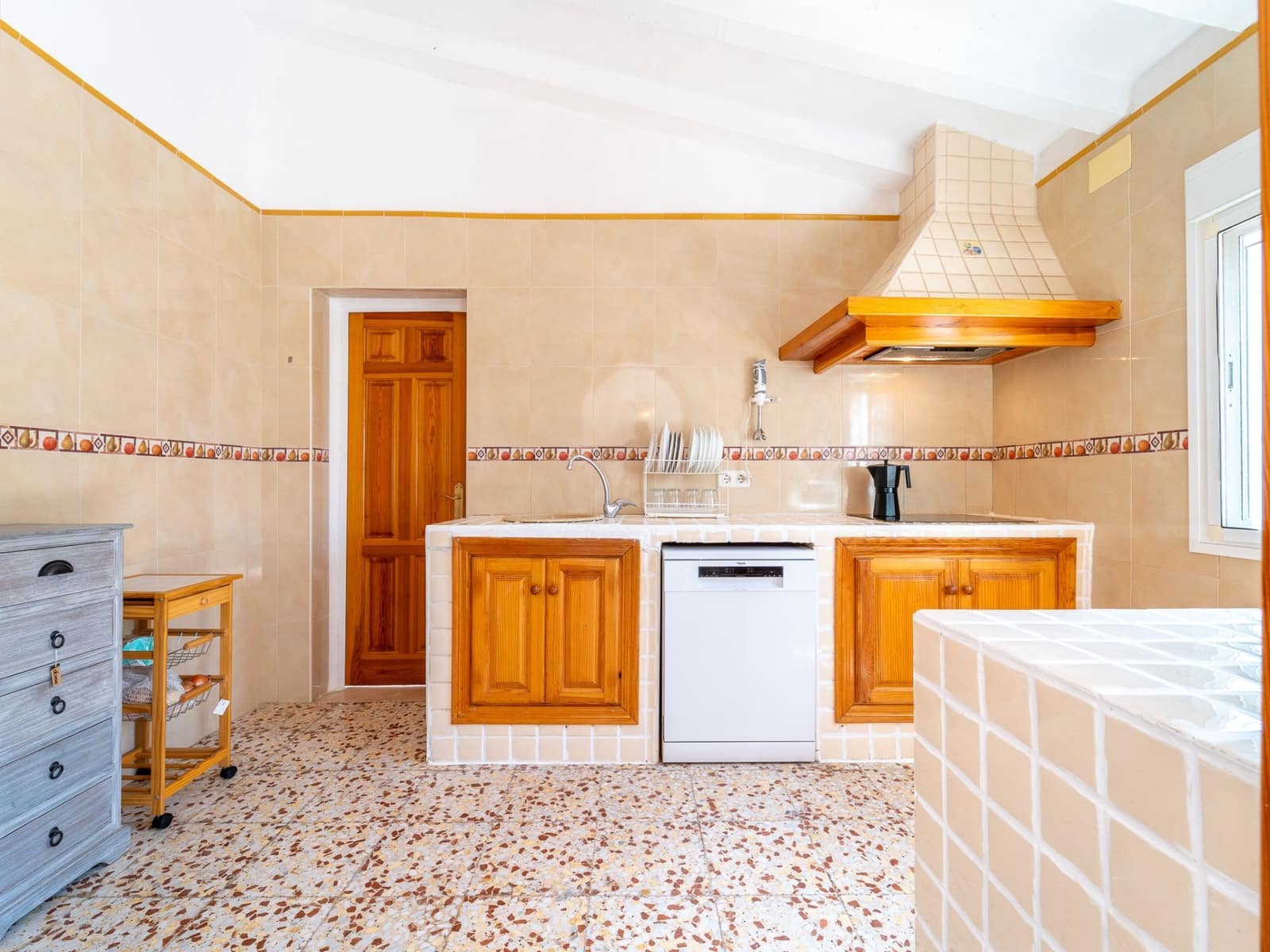 Chalet de 4 habitaciones en Frigiliana en venta - 348.000 € (Ref: 9830636)